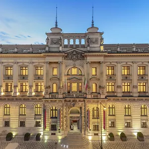 Nh Collection Carlo Iv 5* Prag