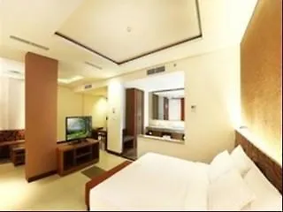 Sun Island Hotel & Spa Legian 4*, Legian (Bali)